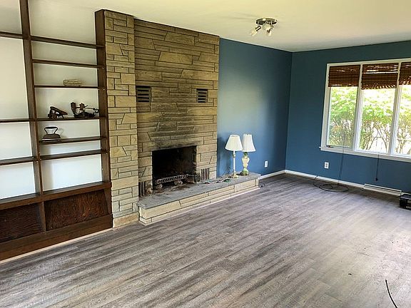 4th image of 105 Wells Dr