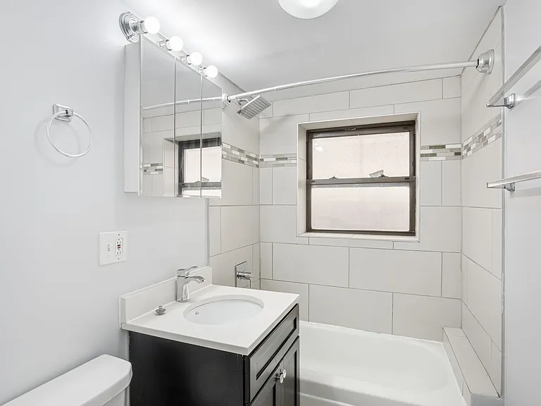 6007 N Kenmore Ave — Photo 28