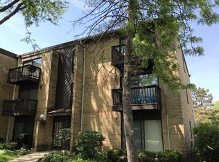 1154 S Forums Ct APT 1A, Wheeling, IL 60090