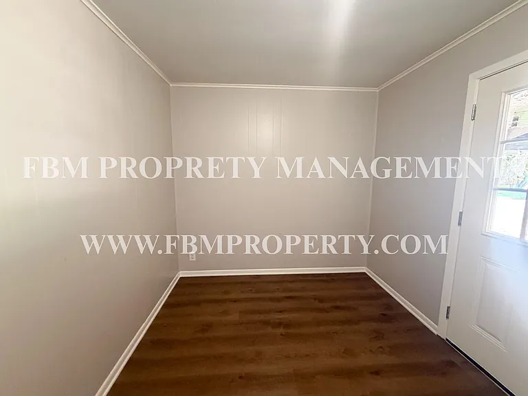 900 E 6th Ave #2 — Photo 5