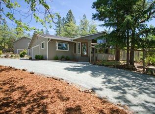 445 Appaloosa Ln, Grants Pass, OR 97526