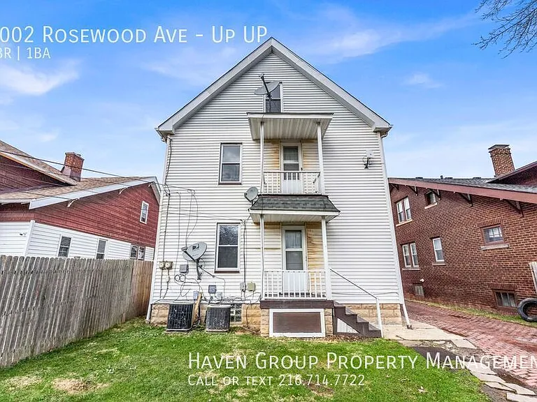 9002 Rosewood Ave #UP UP — Photo 22