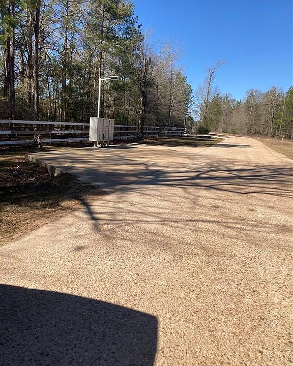 2nd image of 121 Big Buck Dr