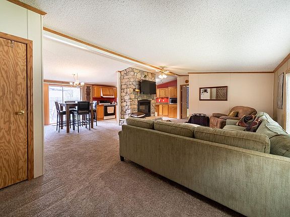 2nd image of 835 Northwood Dr