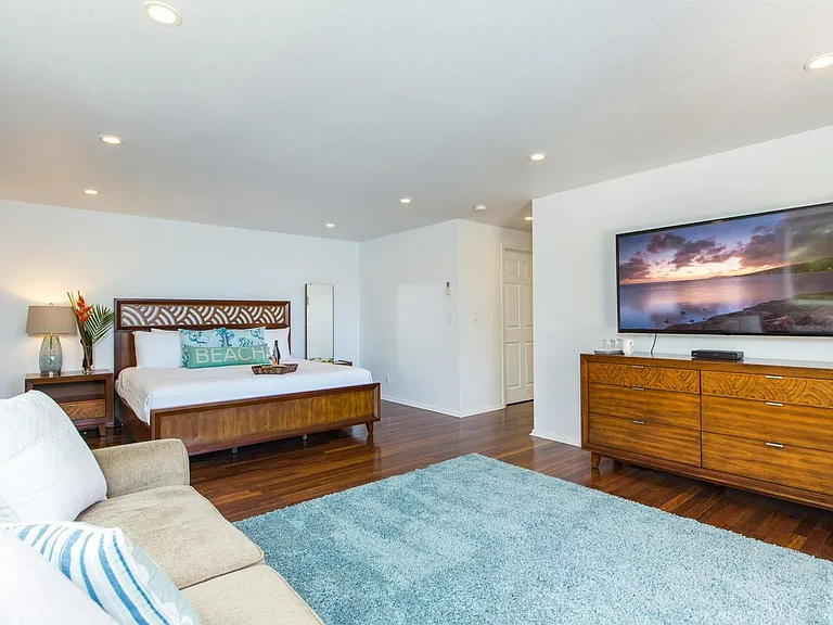 915 Kahauloa Pl — Photo 17