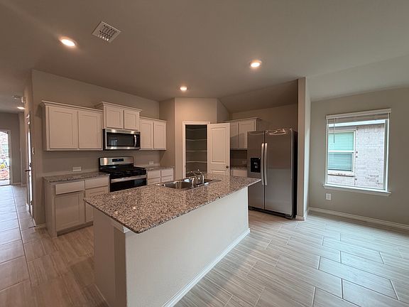 3rd image of 8433 Coffee Springs Dr