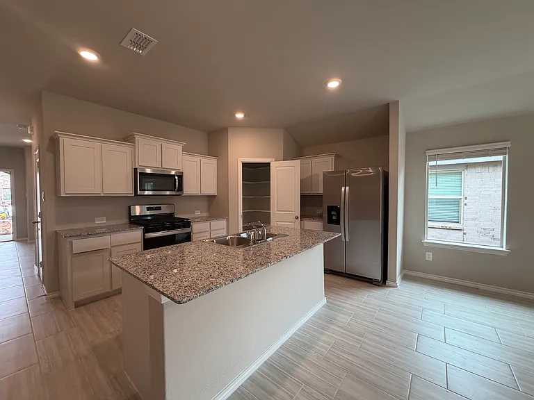 8433 Coffee Springs Dr — Photo 3