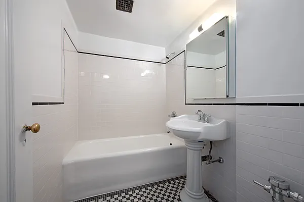 Rented by Douglas Elliman | media 19