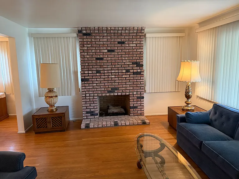1812 S Sierra Vista Ave — Photo 5