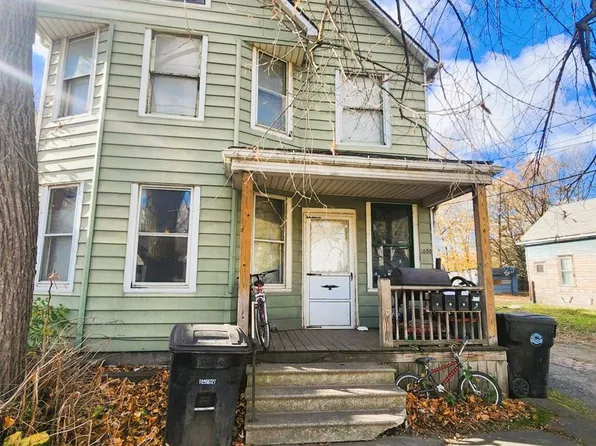 3658 E 54th St, Cleveland, OH