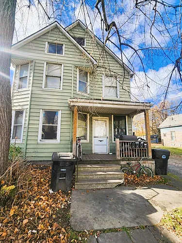 3658 E 54th St Photo 1