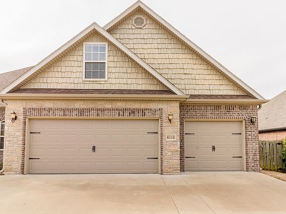 2nd image of 6112 W Bainbridge Dr