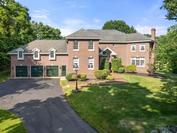 16 Longmeadow Rd, Milton, MA 02186