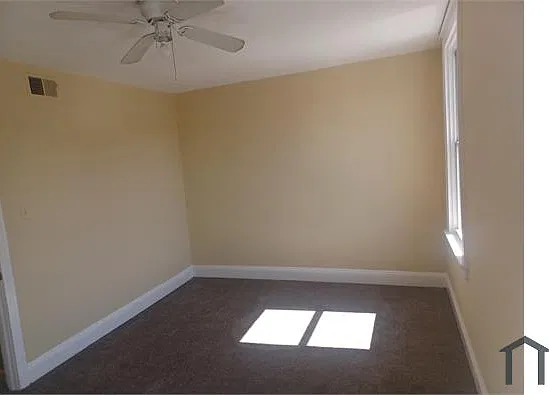 3 bed, 1096 sqft, $1,600 — Photo 4