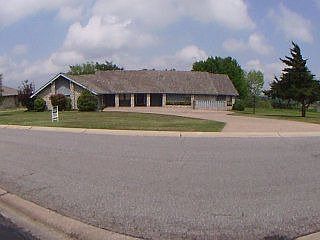 2nd image of 51 Stoneridge Rd