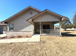 207 Whitneys Way #3C, Edgerton, WI 53534