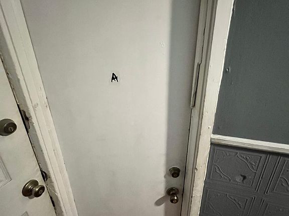 3rd image of 37 Pearl St #A