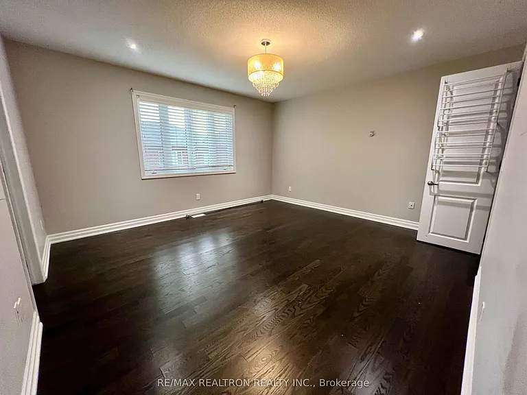 223 Thomas Phillips Dr — Photo 14