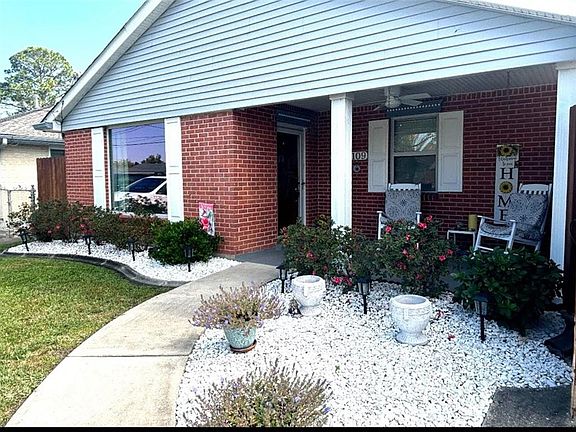 2nd image of 1109 N Bengal Rd