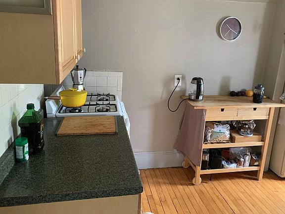 2nd image of 3 Aldie St #3