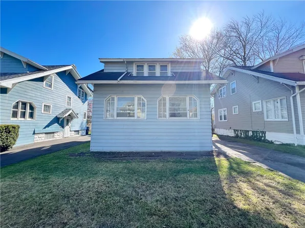 320 Curlew St, Rochester, NY 14613