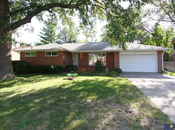 620 Teakwood Dr, Lincoln, NE 68510