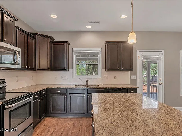 3015 Dana Ln — Photo 37