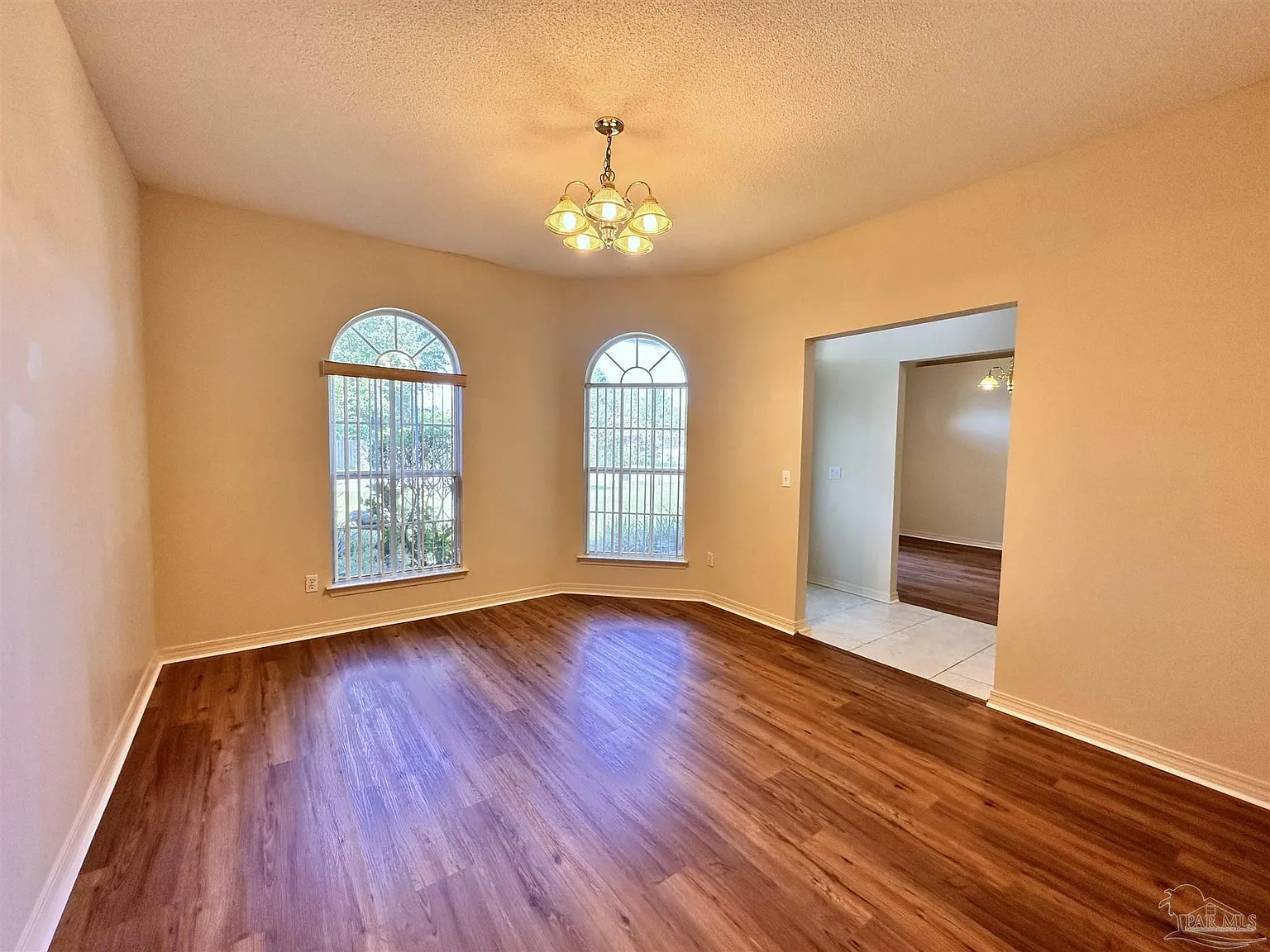 4 bed, 2485 sqft, $2,575 — Photo 3