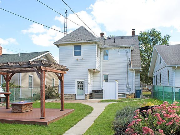 3rd image of 112 Hayes Ave