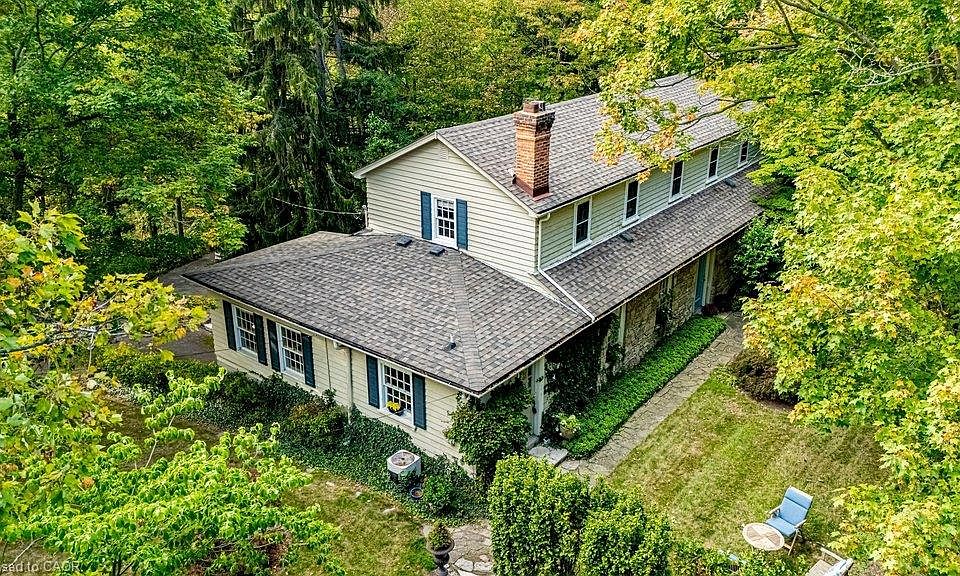 1st image of 12 Old Ancaster Rd