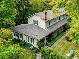 12 Old Ancaster Rd, Hamilton, ON L9H 3P9
