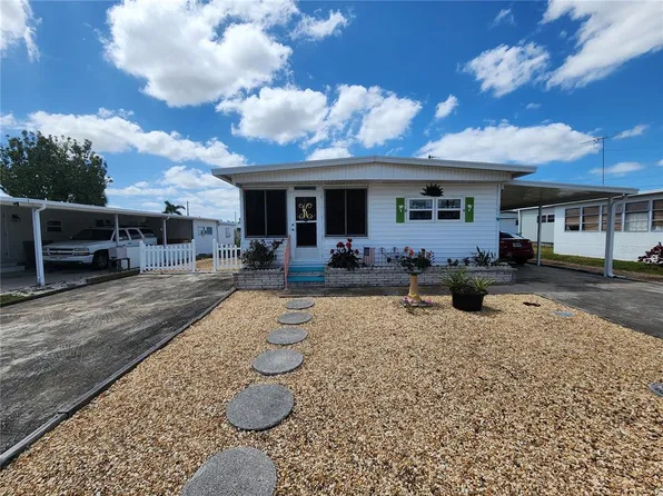 104 48th Avenue Dr W, Bradenton, FL 34207