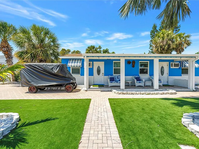 6892 Gulf Winds Dr #2 — Photo 3