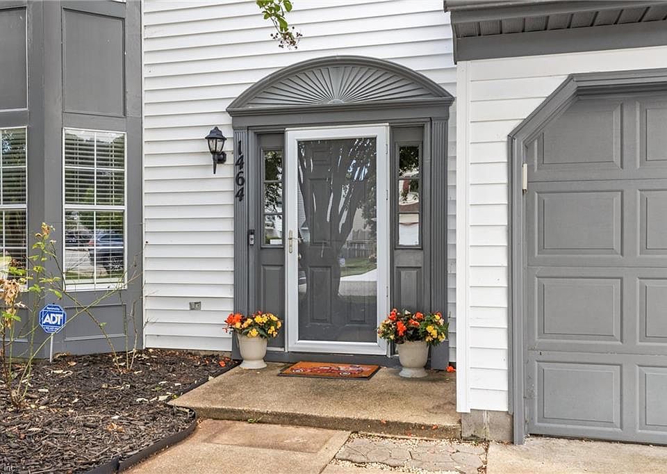 1st image of 1464 Berkshire Dr