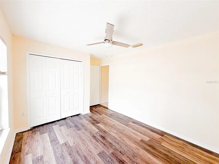 2420 Saint Augustine Blvd — Photo 23