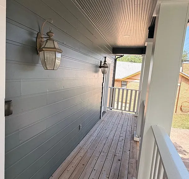 804 E Dean Keeton St — Photo 11