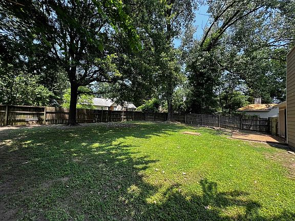 4th image of 5951 Beauvoir Dr