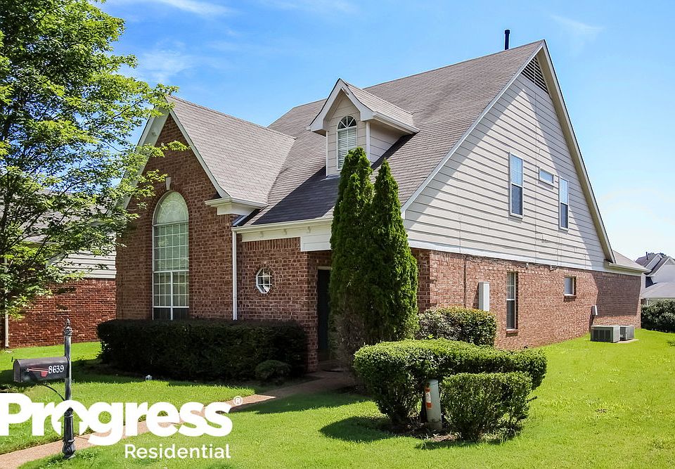 1st image of 8639 Valmont Cir