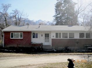 2227 E Fardown Ave, Holladay, UT 84121