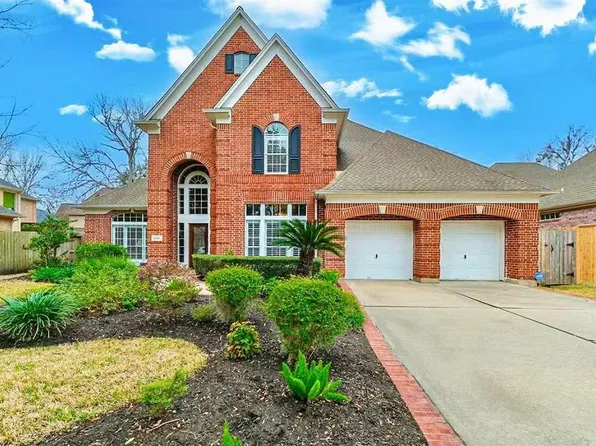 1715 Forestlake Dr, Sugar Land, TX 77479