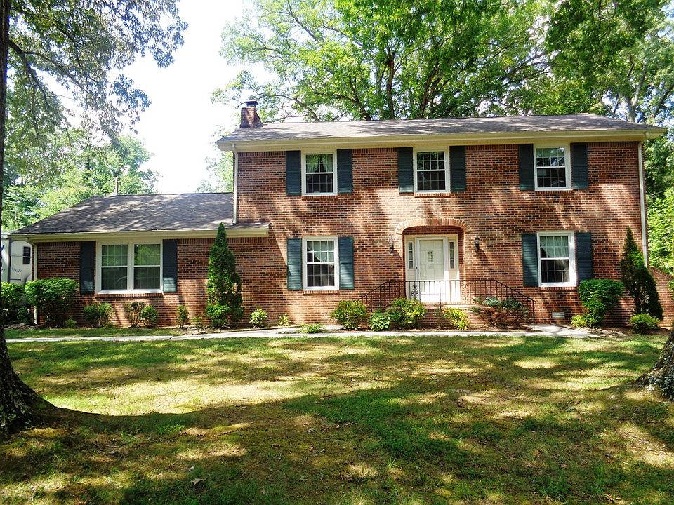 1st image of 200 Yale Dr