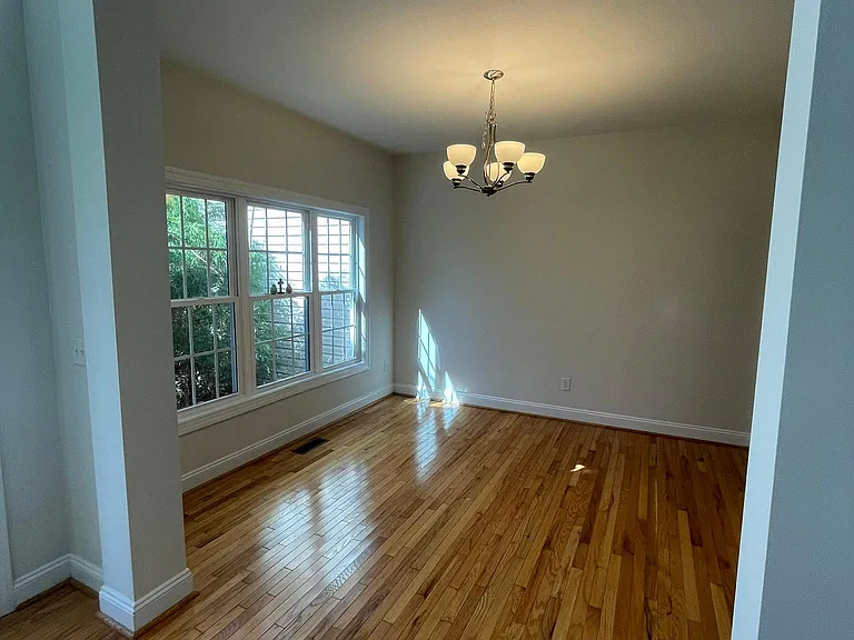 550 W Locket Creek Blvd — Photo 5
