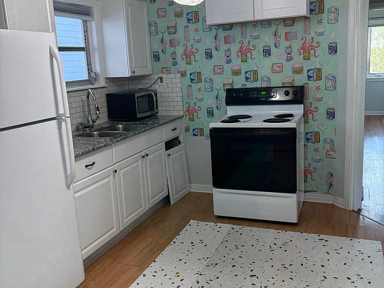 500 35th Ave N #1 — Photo 5
