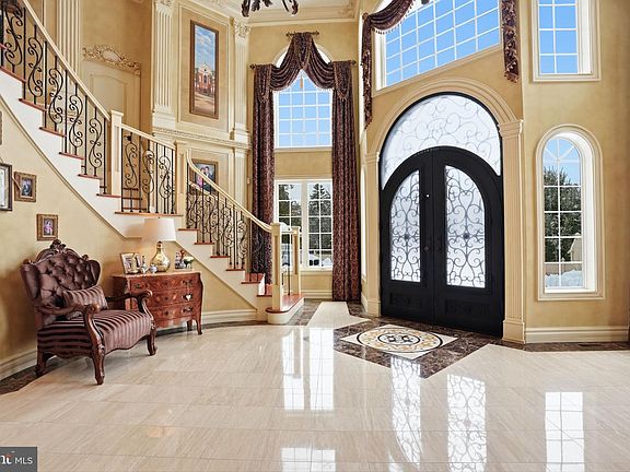 5th image of 1066 Washington Crossing Rd