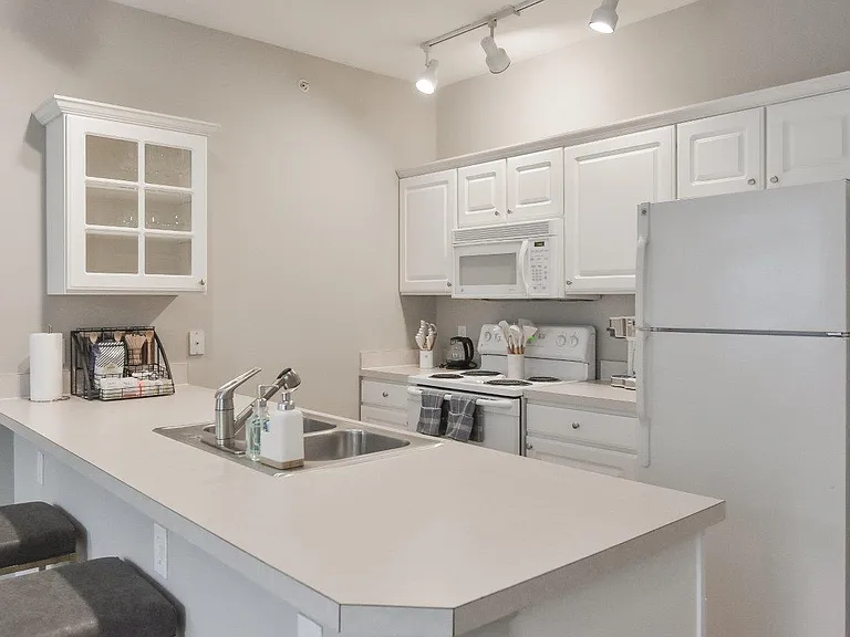 Central Park Apartment Homes — Photo 2
