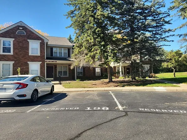 1527 Porter Cir, Rochester, MI 48307