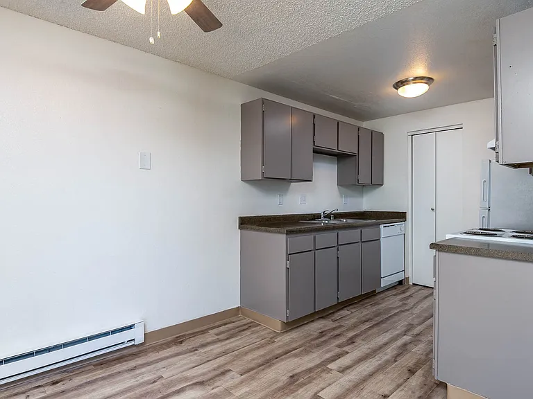 Sedona | One Bedroom Kitchen