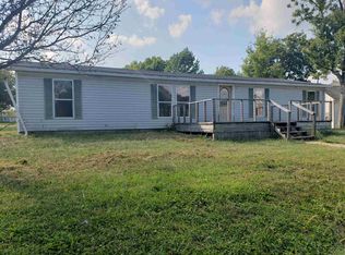 400 S Main St, Farmland, IN 47340