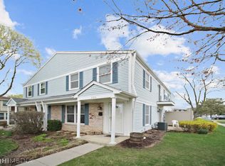 2300 Andover Ct, Schaumburg, IL 60194