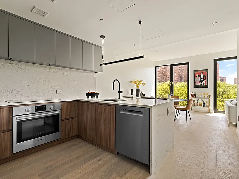 11 Essex St #3 — Photo 6
